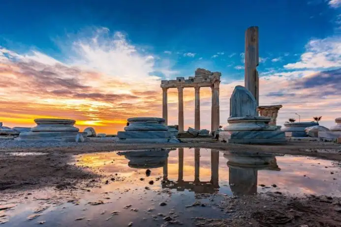 Top 10 Sehenswürdigkeiten in Antalya Side: Reiseführer für die besten Side-Touren